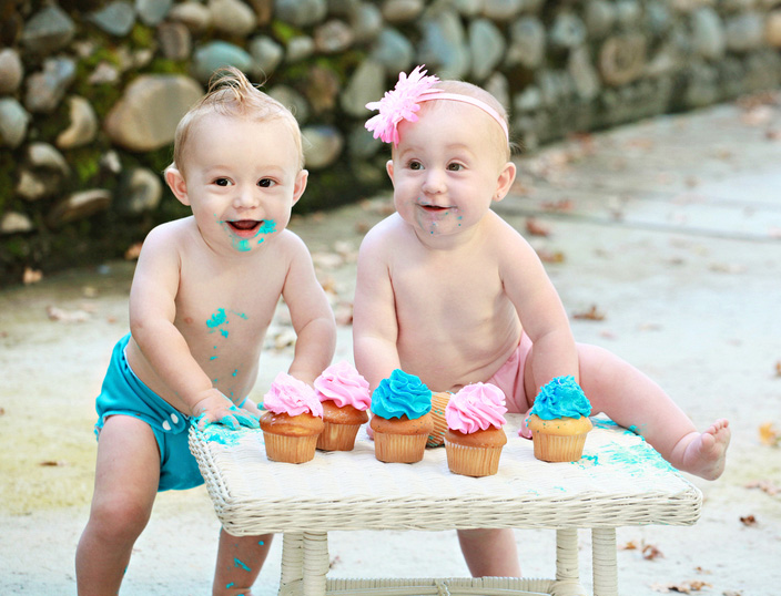 twins birthday cupcakes