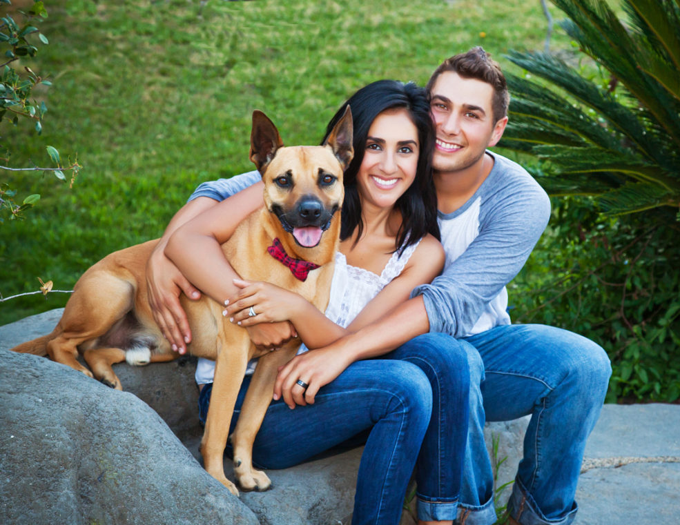 Sacramento family portraits with their dog