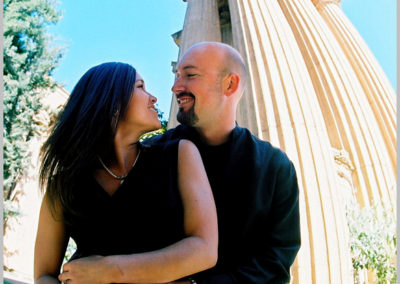 Fisheye portrait of engagement couple at the Palace of Fine Arts in San Francisco