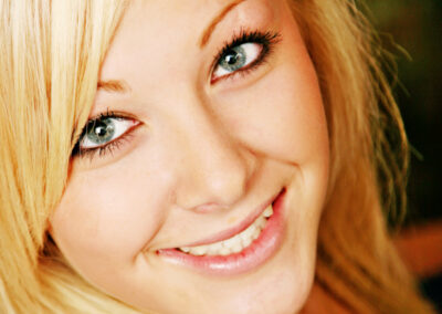 Up close headshot of senior girl smiling